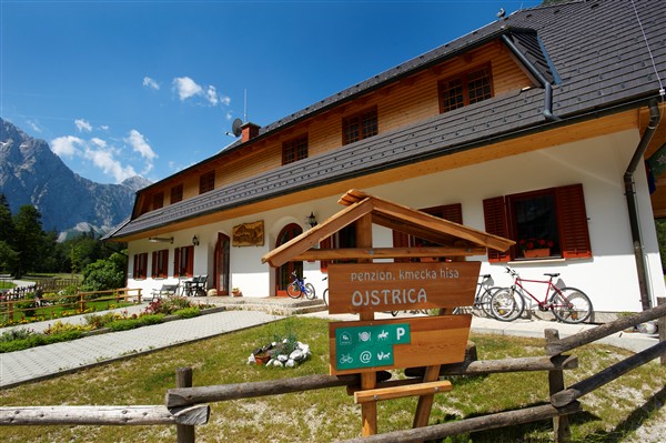 Ojstrica Country House, Logar valley