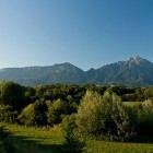 Kriška gora in Tolsti vrh (levo) ter Storžič (desno)